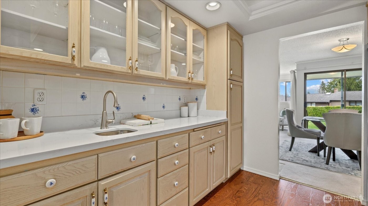 10743 Glen Acres Drive S #10743, Seattle, WA 98168