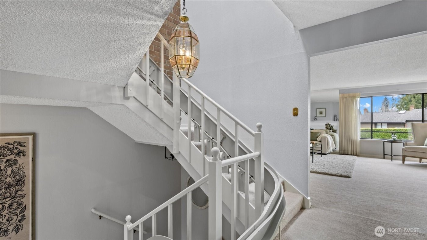 10743 Glen Acres Drive S #10743, Seattle, WA 98168