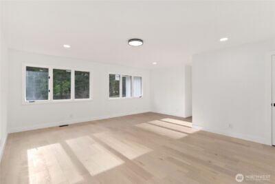 19108 NE 143rd Place , Woodinville, WA 98077 - Photo 36