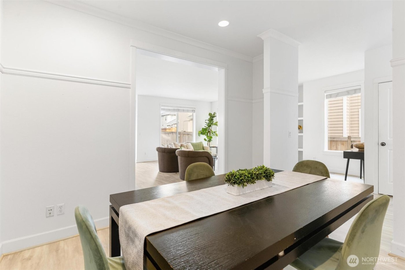 24015 221st Lane SE, Maple Valley, WA 98038-5164