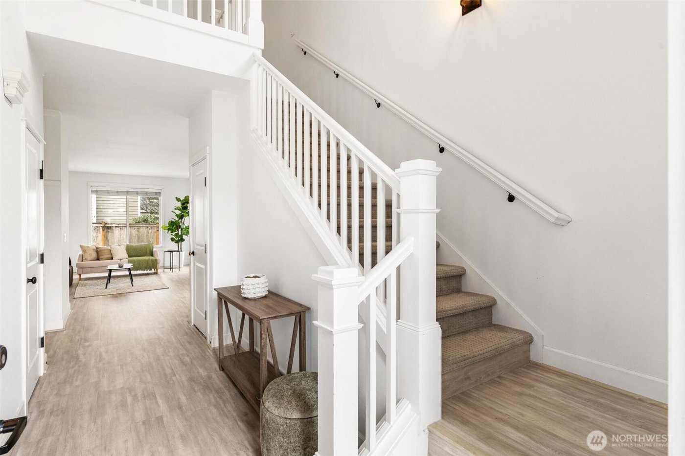 24015 221st Lane SE, Maple Valley, WA 98038-5164