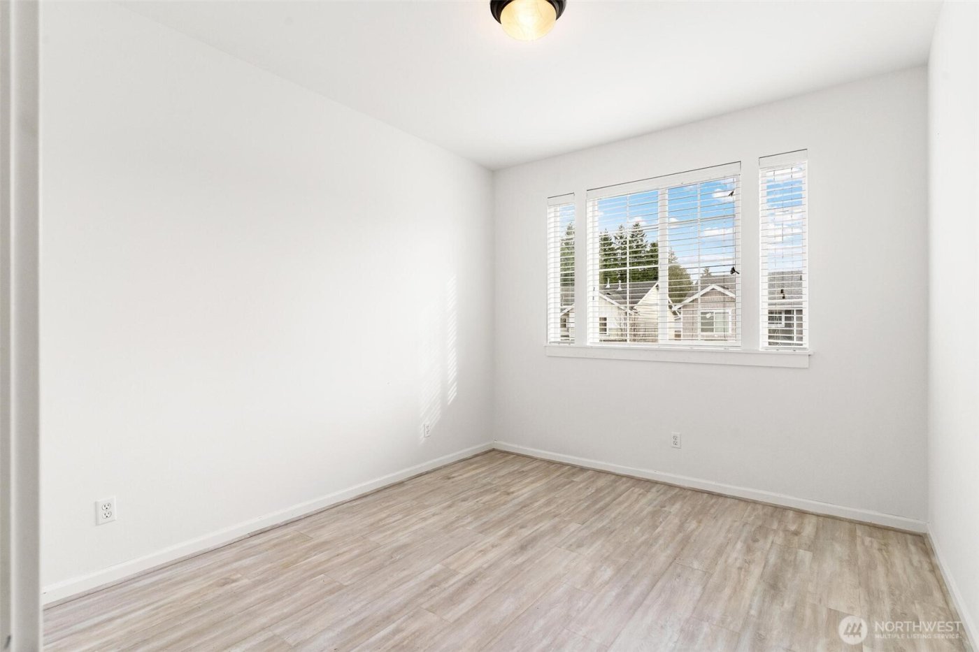 24015 221st Lane SE, Maple Valley, WA 98038-5164