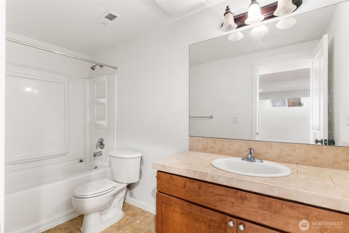 24015 221st Lane SE, Maple Valley, WA 98038-5164