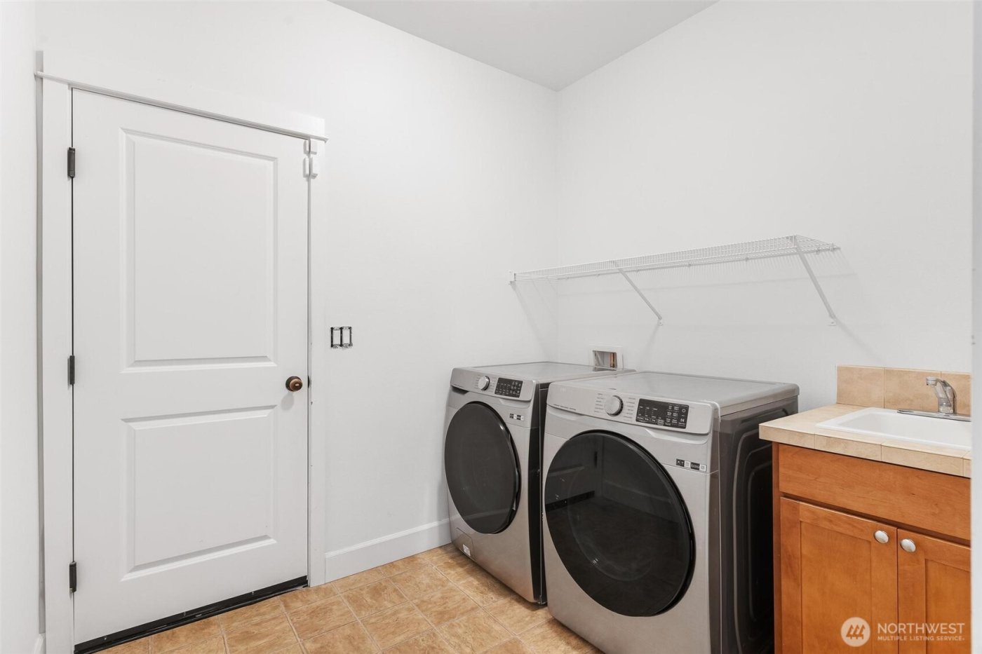 24015 221st Lane SE, Maple Valley, WA 98038-5164