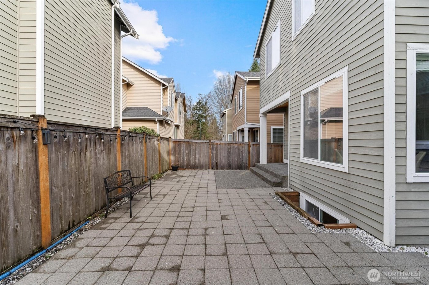 24015 221st Lane SE, Maple Valley, WA 98038-5164