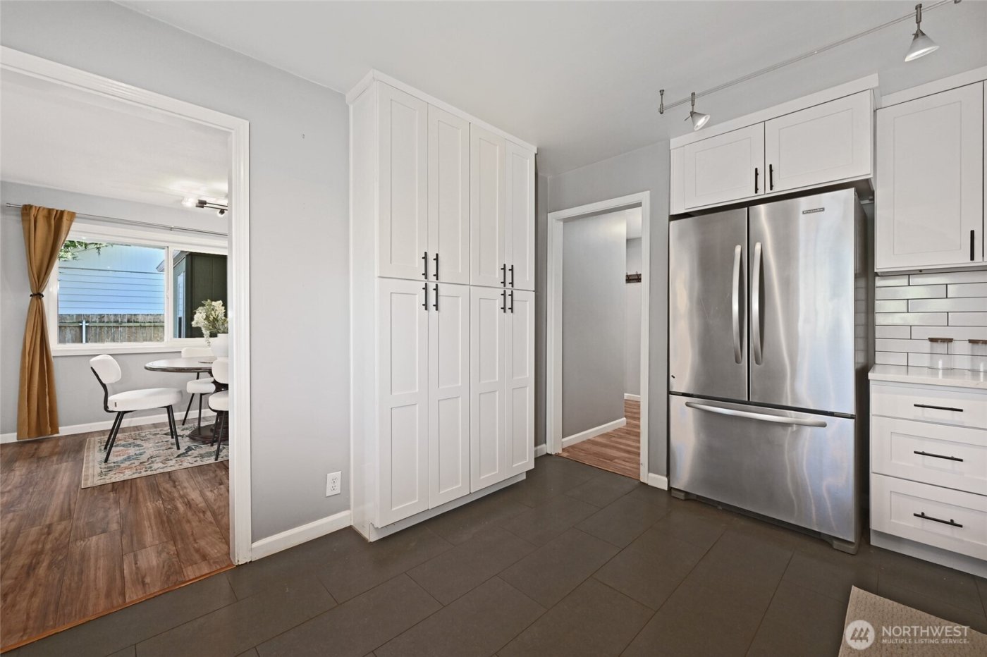 4570 36th Avenue W, Seattle, WA 98199