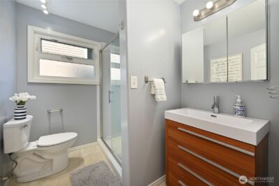 4570 36th Avenue W, Seattle, WA 98199 - Photo 14