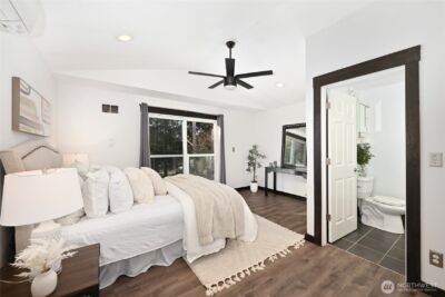 4570 36th Avenue W, Seattle, WA 98199 - Photo 16