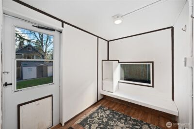 4570 36th Avenue W, Seattle, WA 98199 - Photo 28