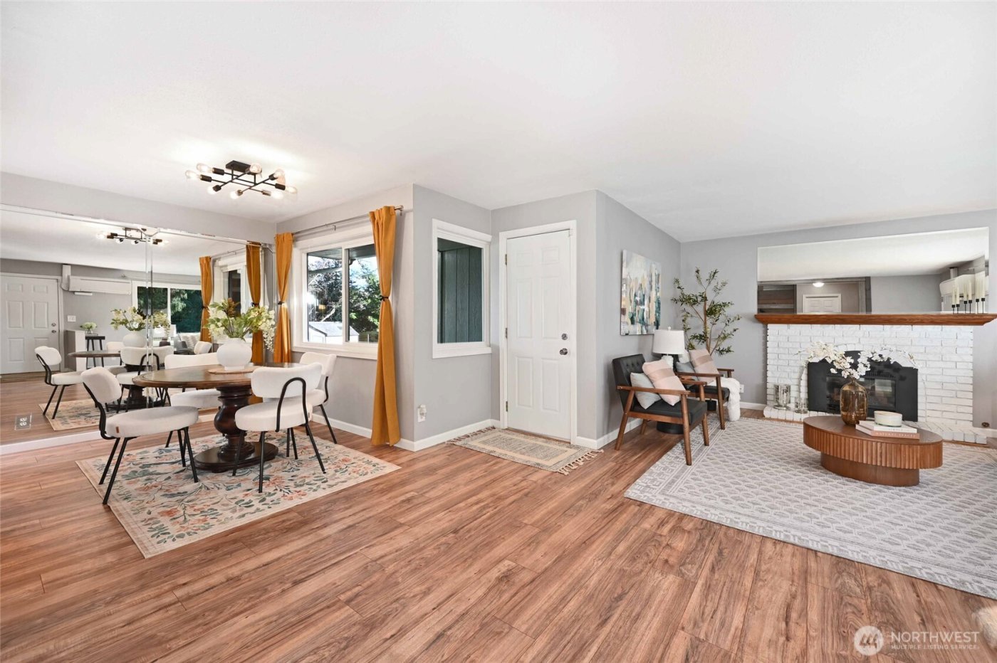 4570 36th Avenue W, Seattle, WA 98199