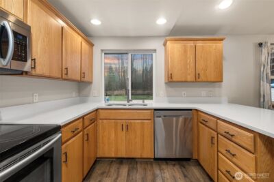 9208 321st Street Ct E, Eatonville, WA 98328 - Photo 11