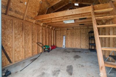 9208 321st Street Ct E, Eatonville, WA 98328 - Photo 30