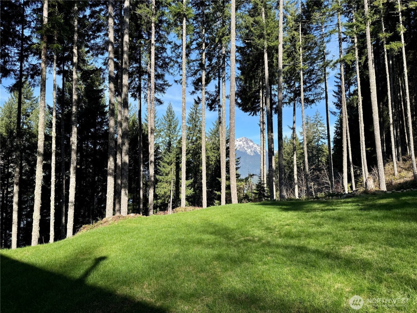 70 N Rim view Place , Hoodsport, WA 98548