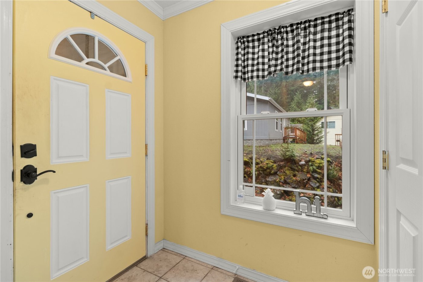 70 N Rim view Place , Hoodsport, WA 98548