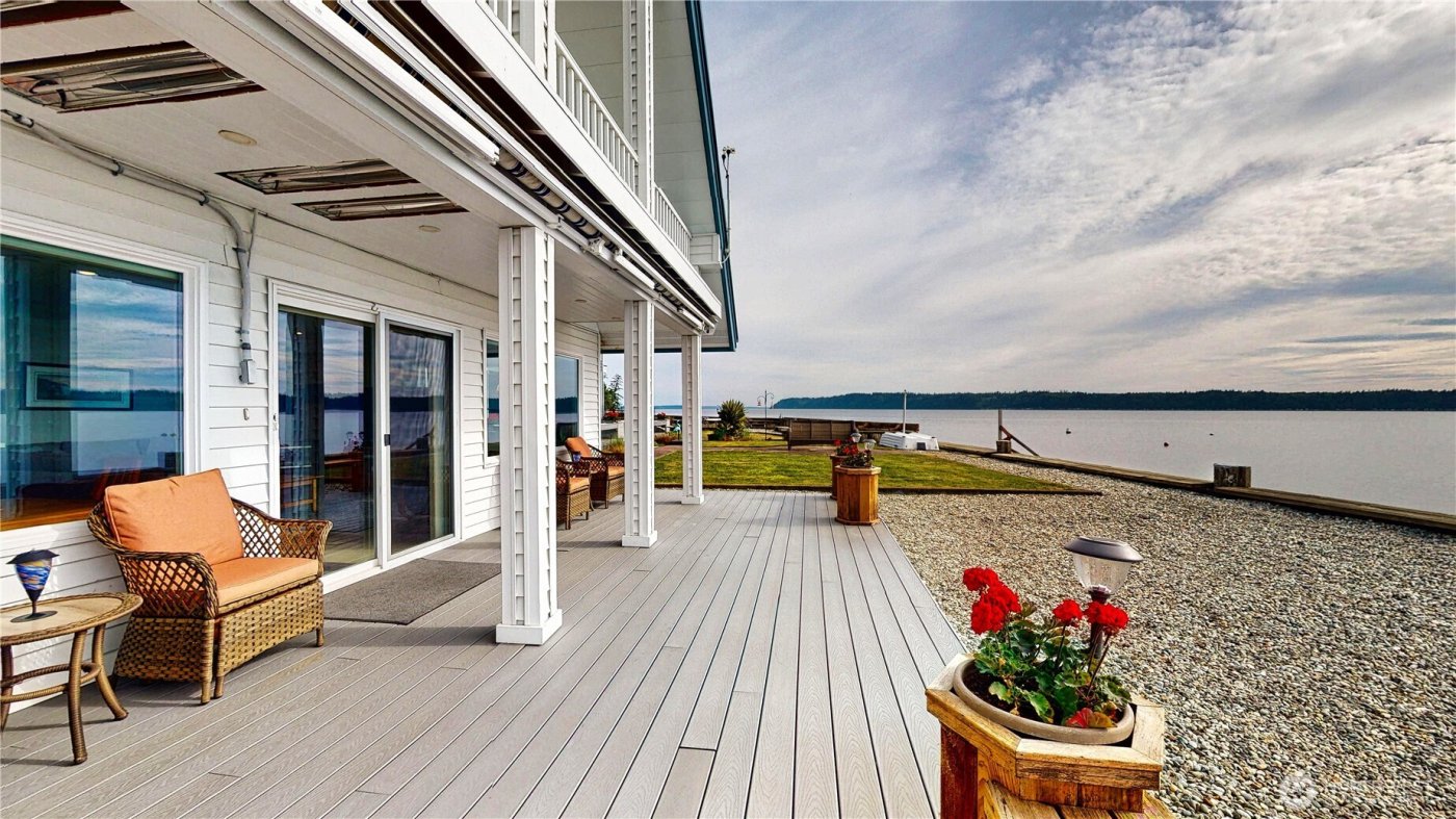 14028 Evergreen Way , Stanwood, WA 98292