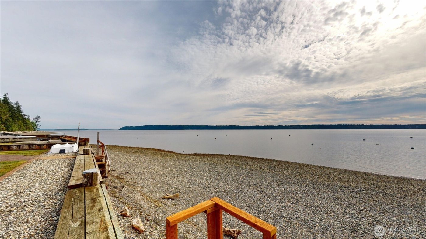 14028 Evergreen Way , Stanwood, WA 98292