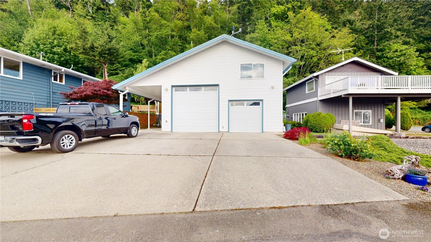 14028 Evergreen Way , Stanwood, WA 98292
