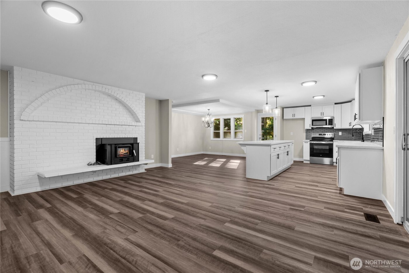 5002 95th Avenue W, University Place, WA 98467