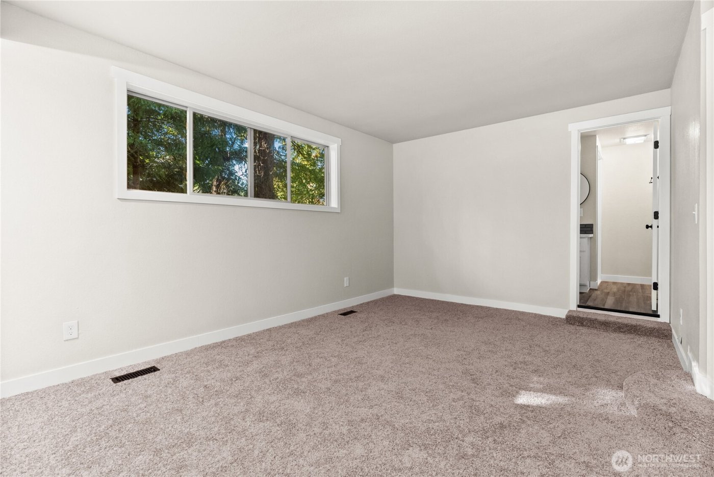 5002 95th Avenue W, University Place, WA 98467