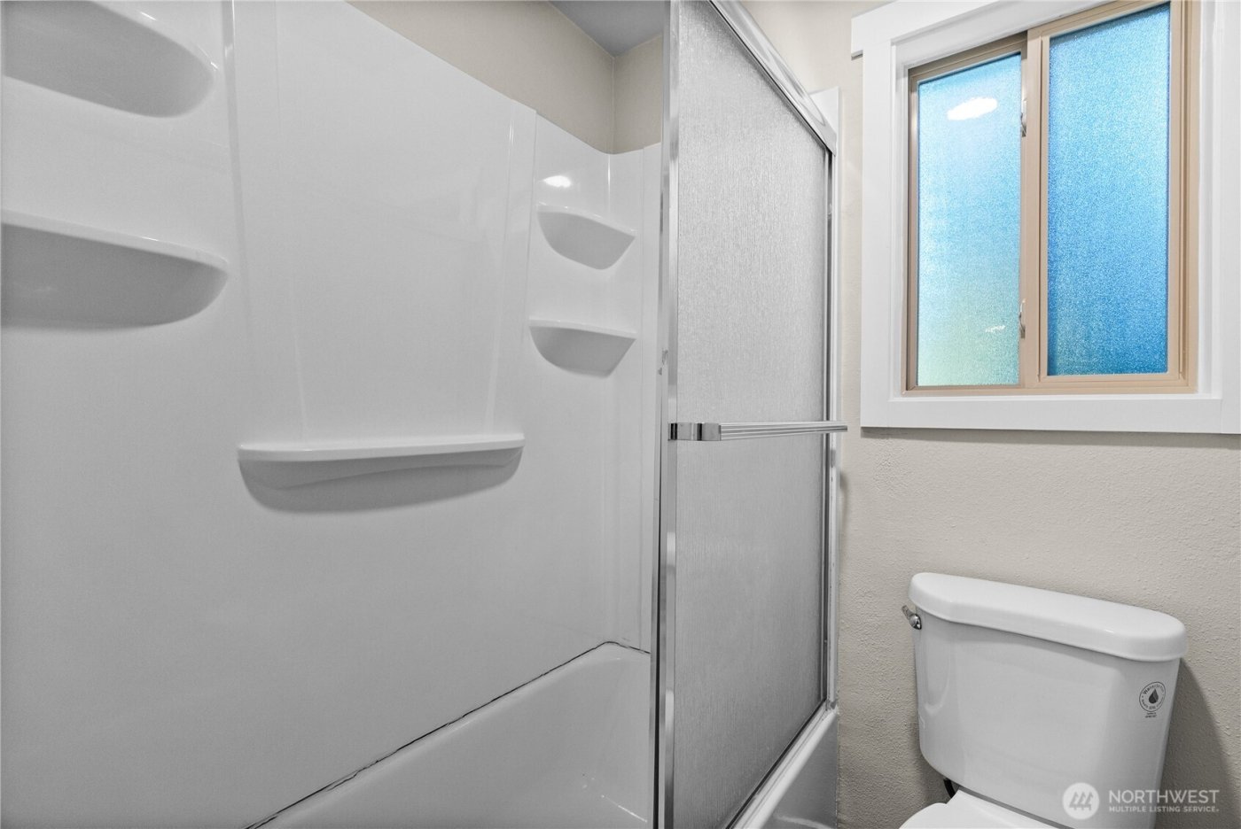 5002 95th Avenue W, University Place, WA 98467