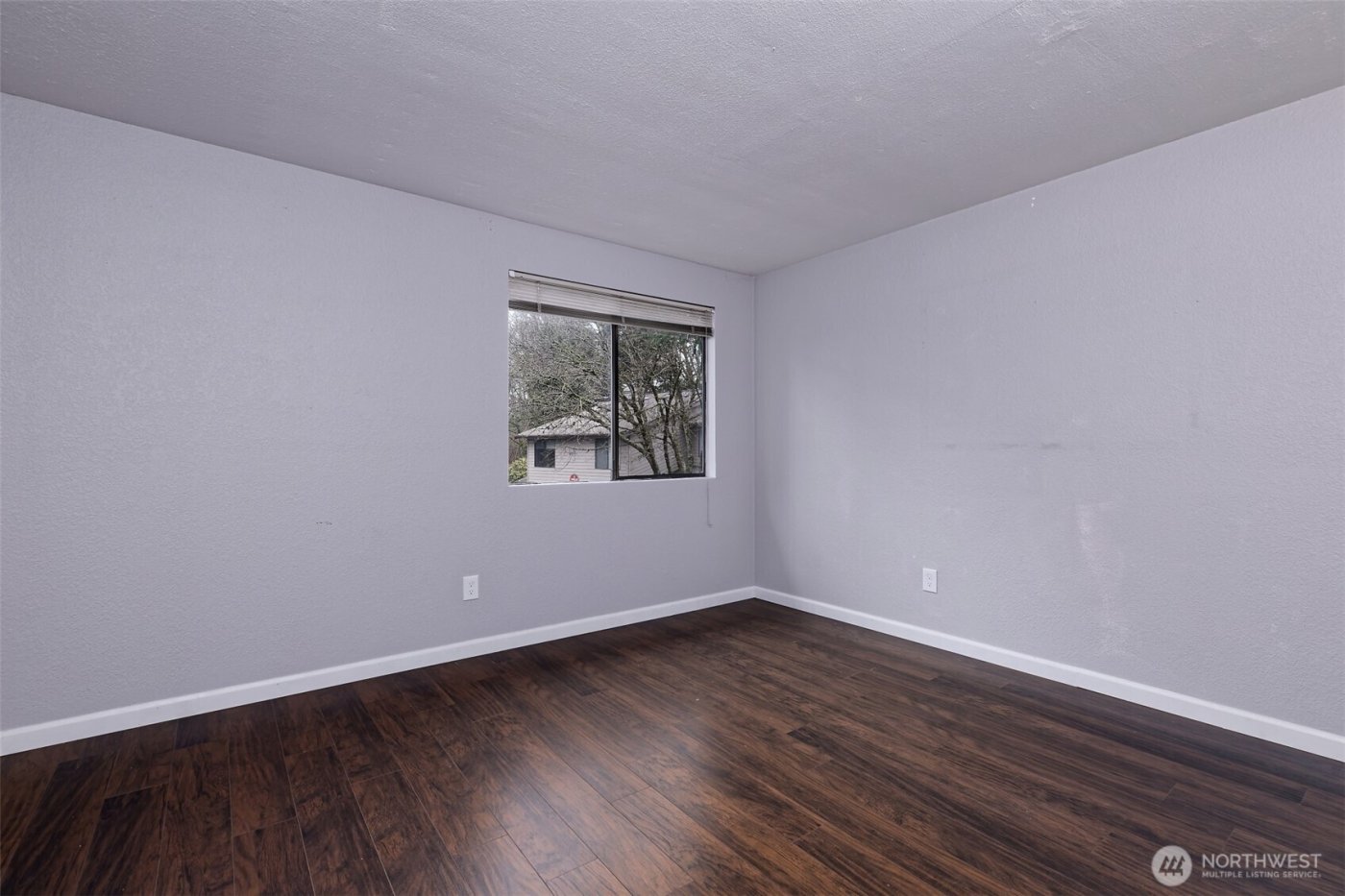 15120 Sunwood Boulevard #OO11, Seattle, WA 98188