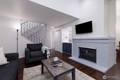 15120 Sunwood Boulevard #OO11, Seattle, WA 98188 - Photo 2