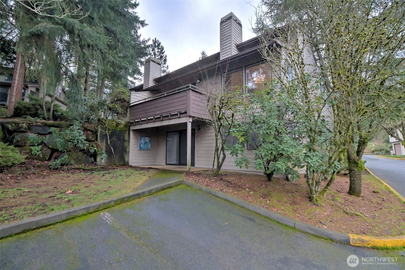 15120 Sunwood Boulevard #OO11, Seattle, WA 98188