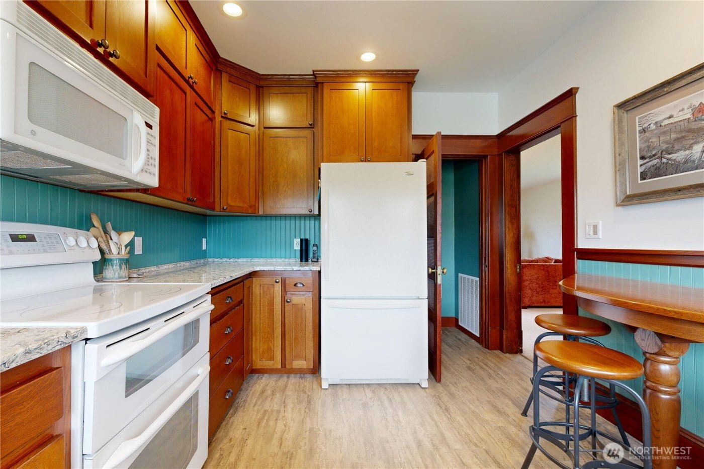 633 Lower Hogeye Road , Waitsburg, WA 99361