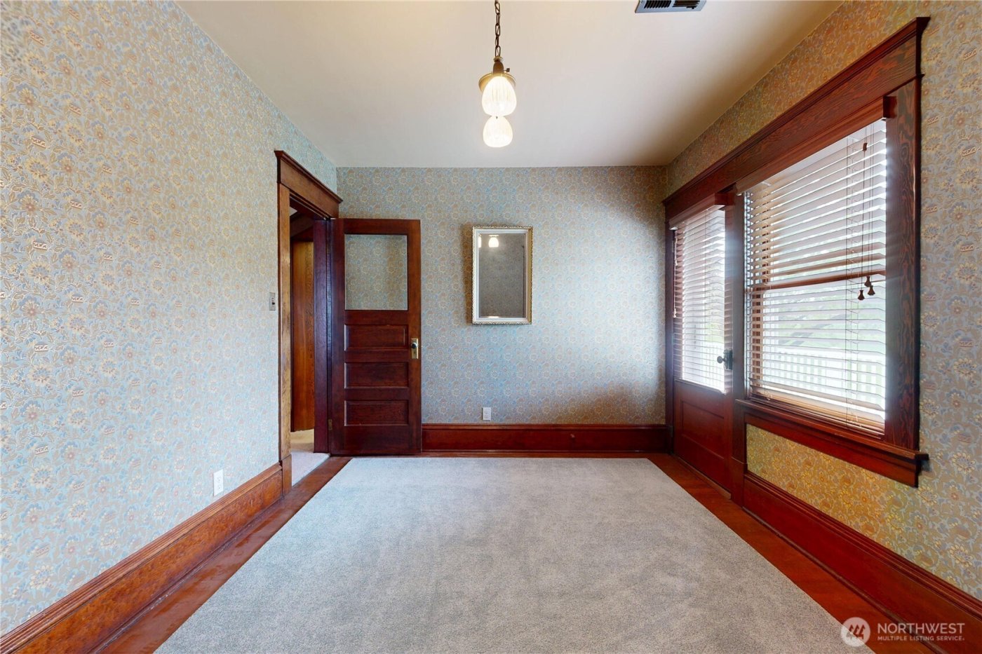 633 Lower Hogeye Road , Waitsburg, WA 99361