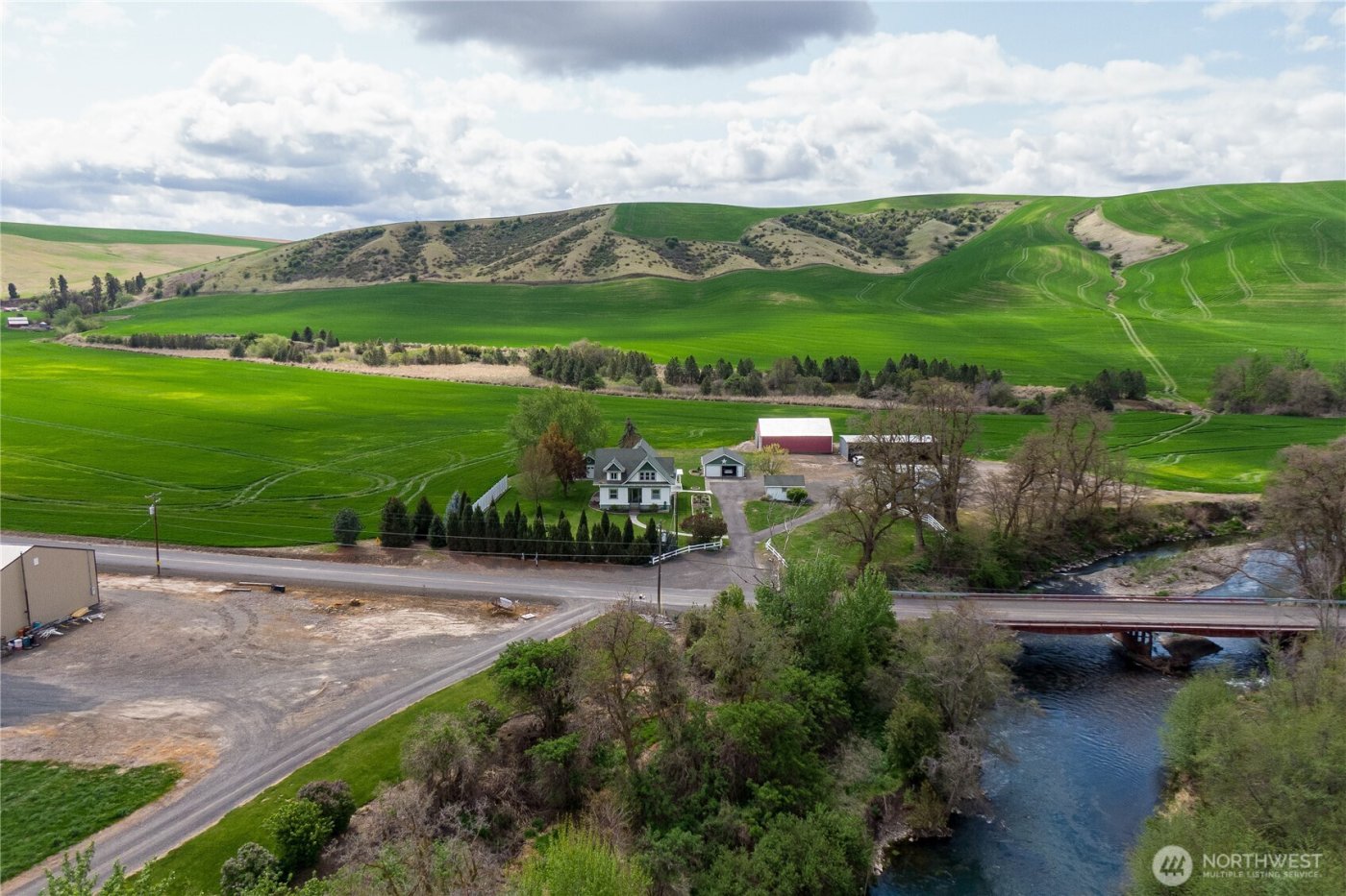 633 Lower Hogeye Road , Waitsburg, WA 99361