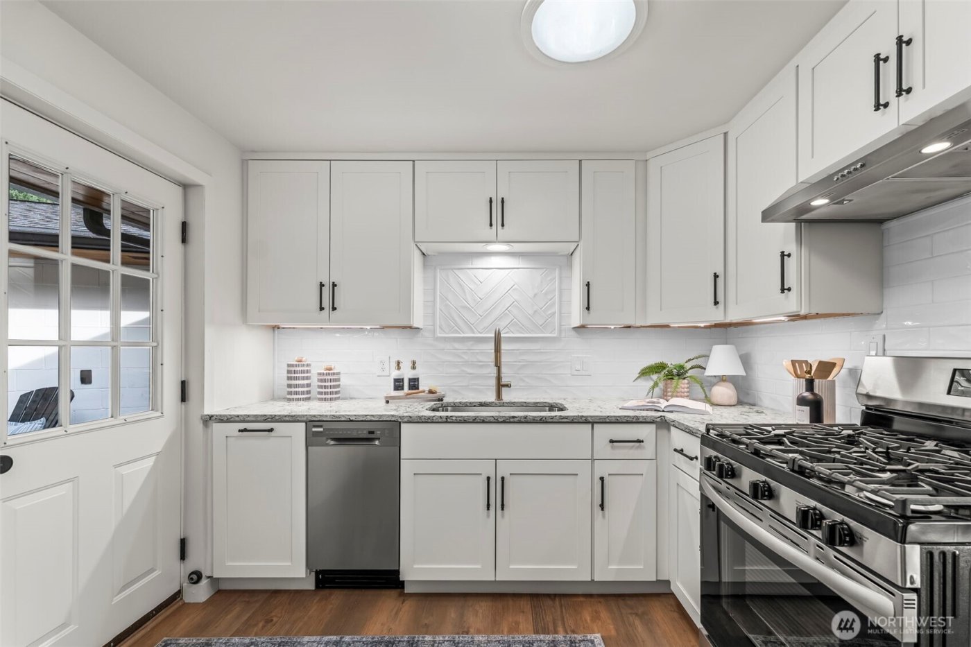 9024 Prentice Avenue , Gig Harbor, WA 98332