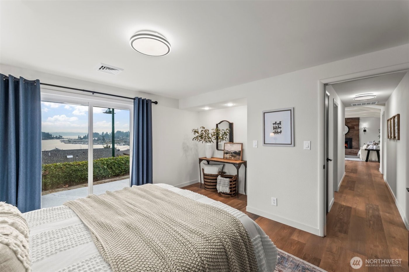 9024 Prentice Avenue , Gig Harbor, WA 98332