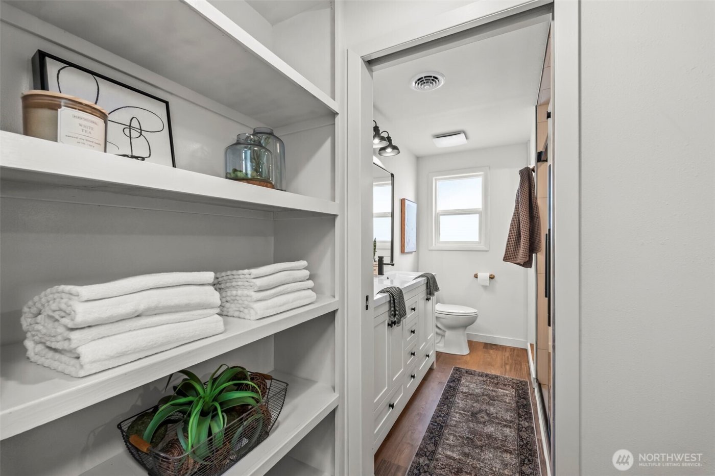 9024 Prentice Avenue , Gig Harbor, WA 98332