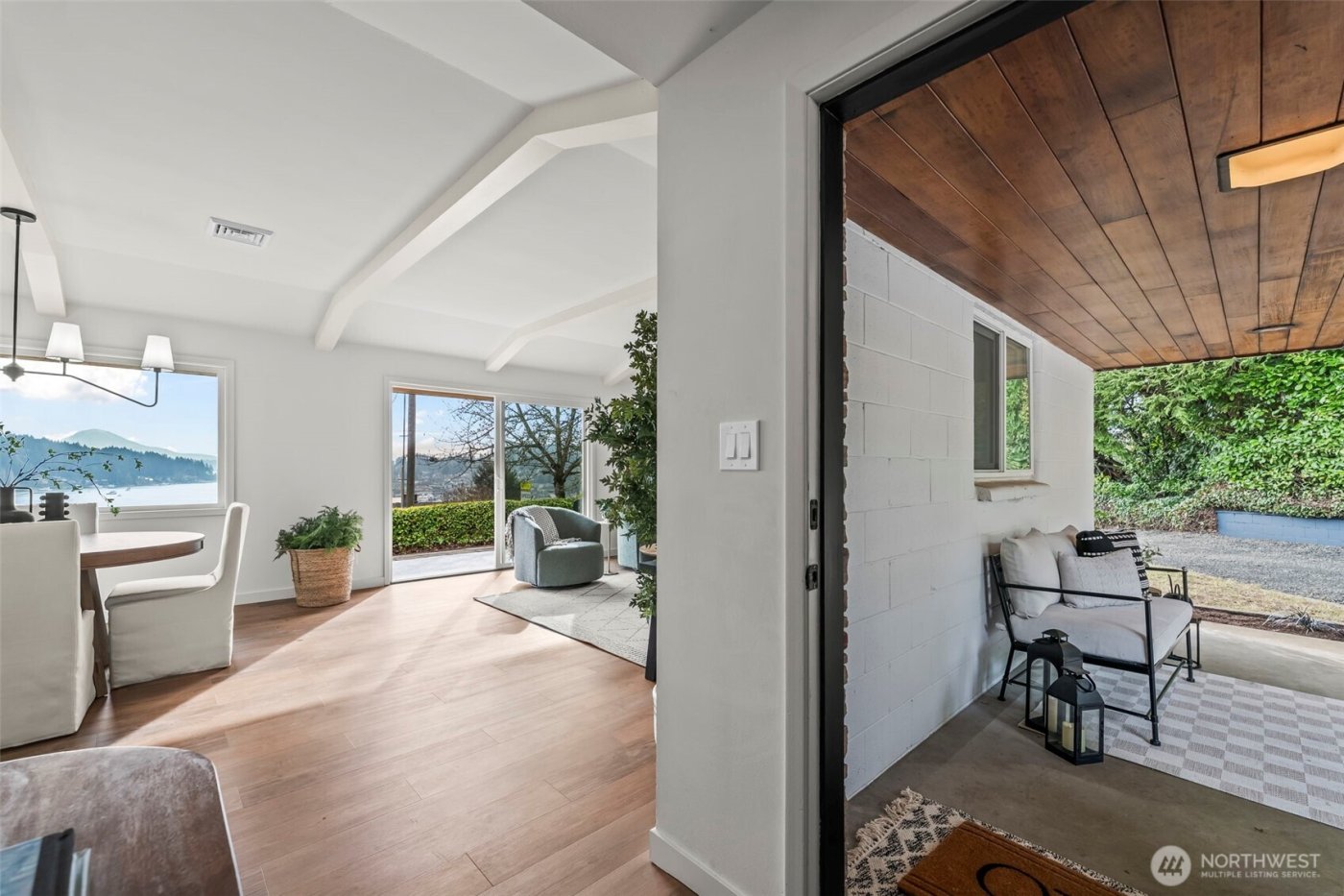 9024 Prentice Avenue , Gig Harbor, WA 98332