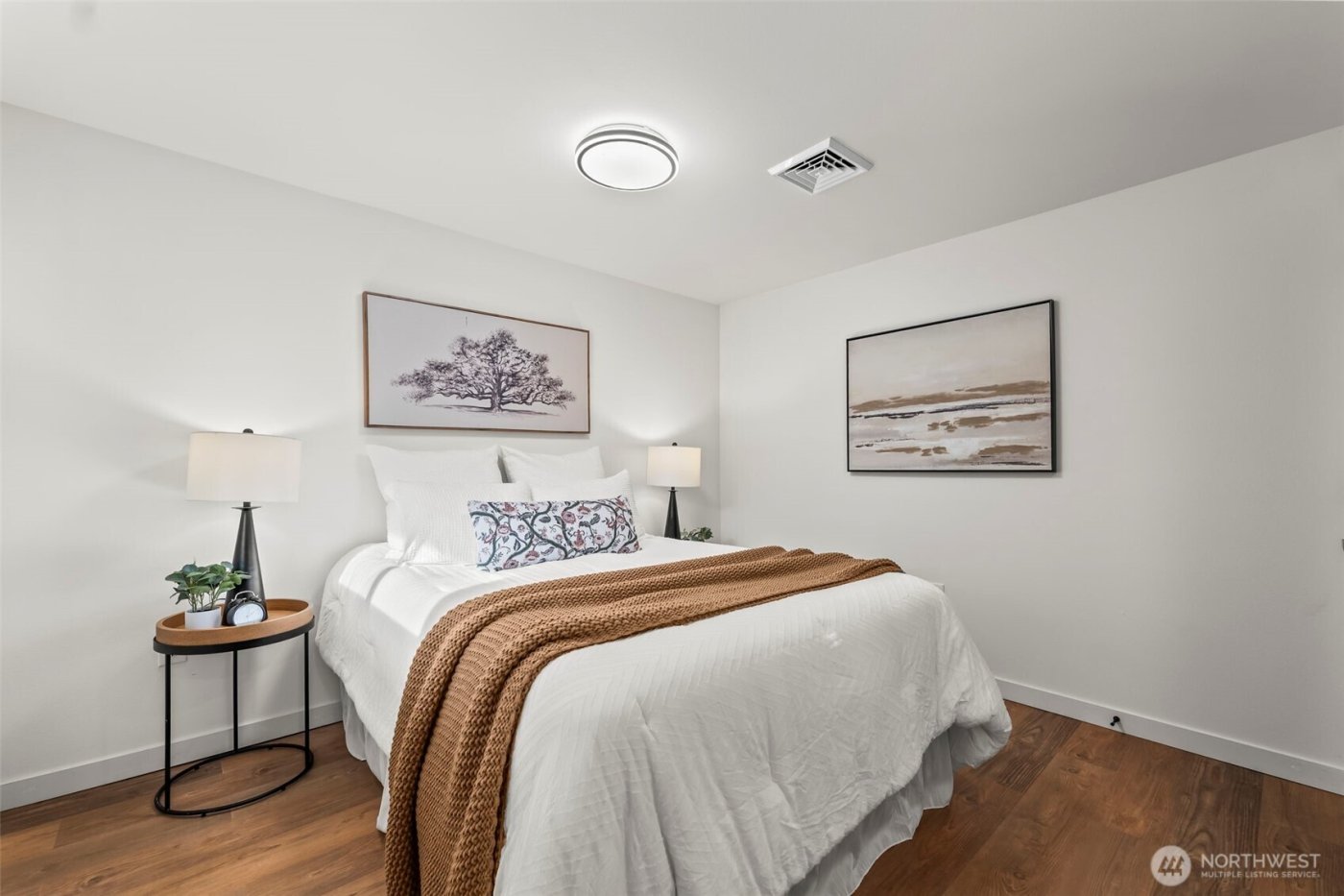 9024 Prentice Avenue , Gig Harbor, WA 98332