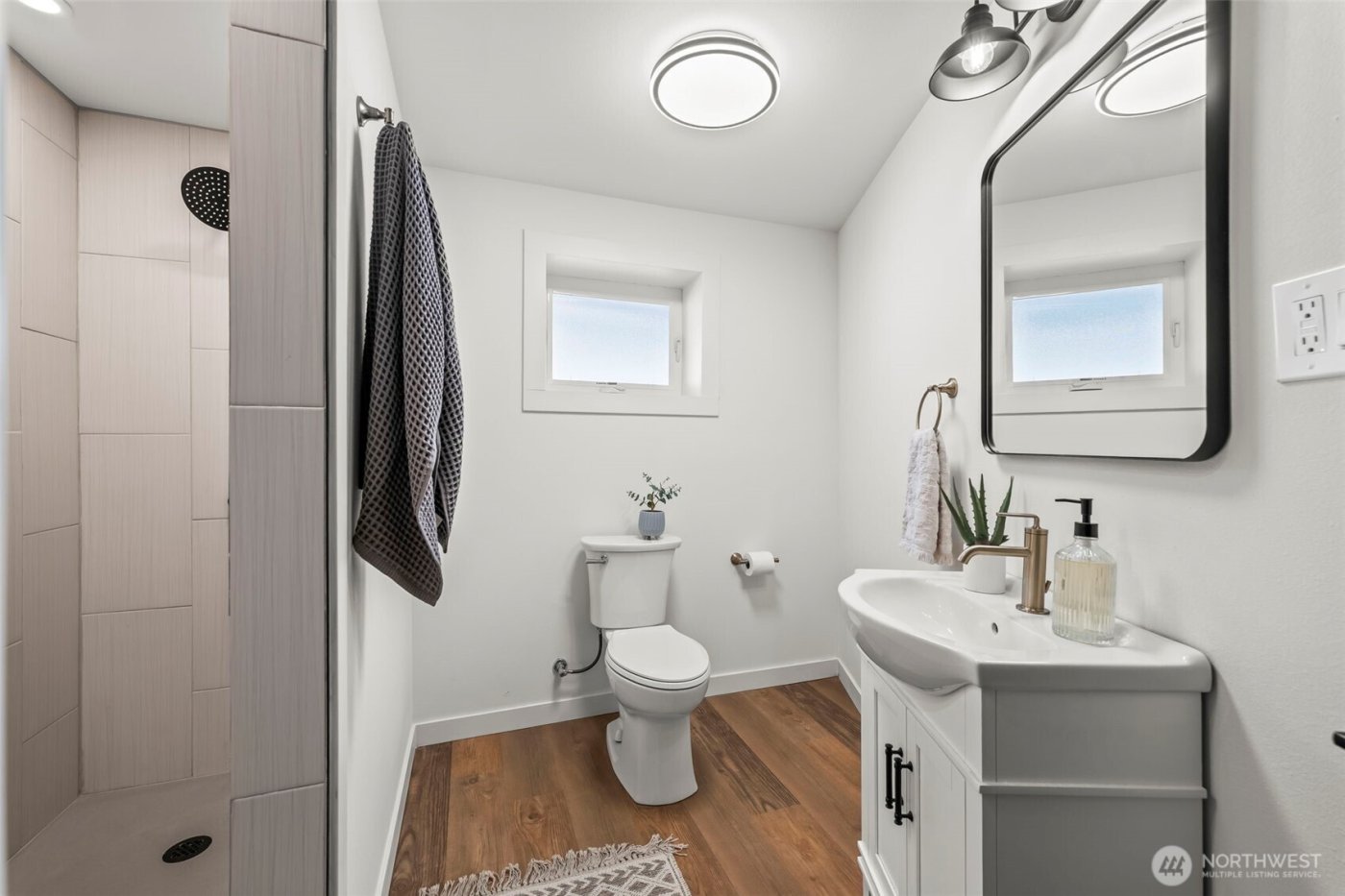 9024 Prentice Avenue , Gig Harbor, WA 98332