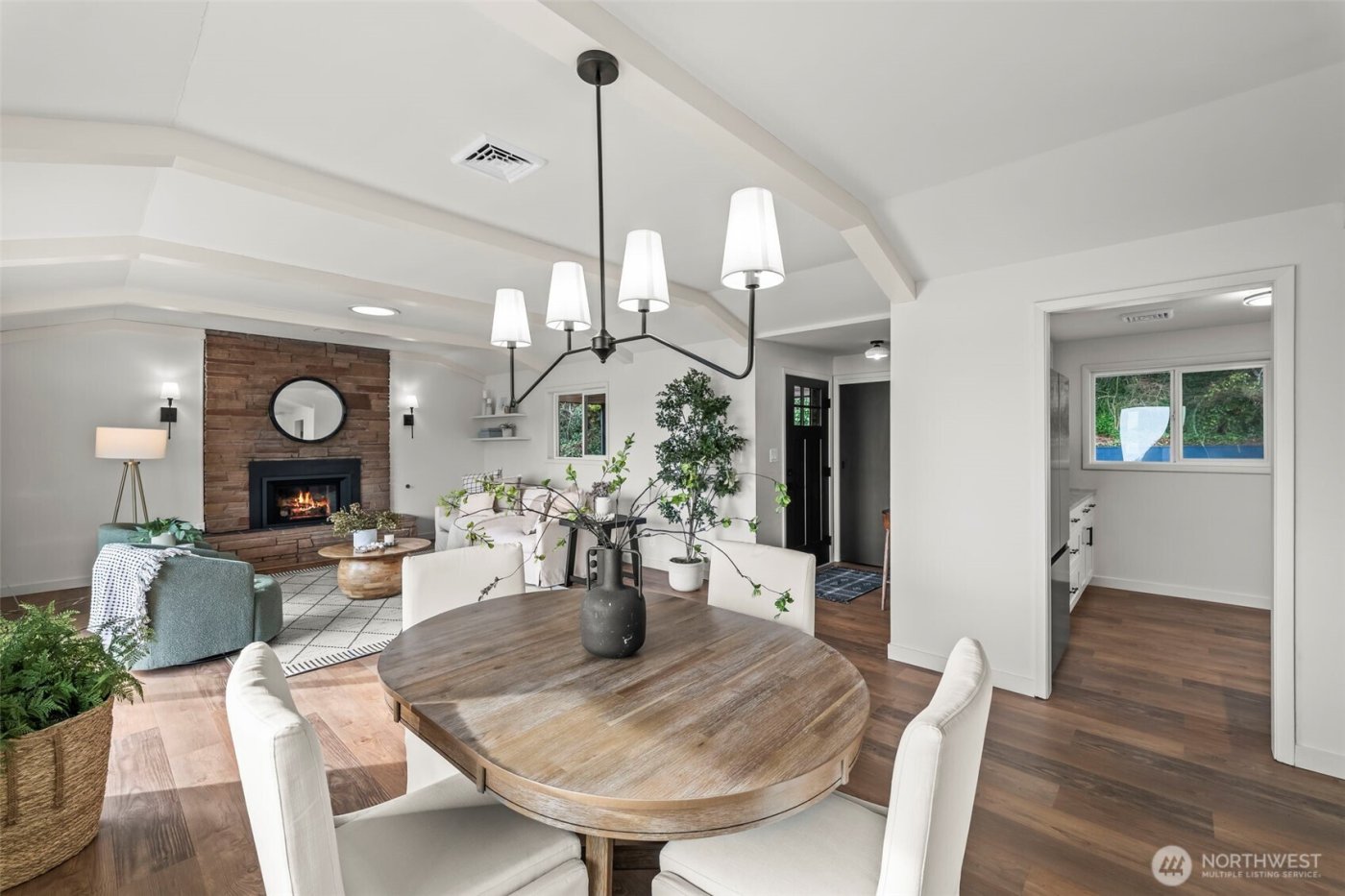 9024 Prentice Avenue , Gig Harbor, WA 98332