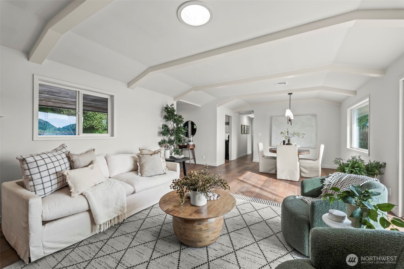 9024 Prentice Avenue , Gig Harbor, WA 98332