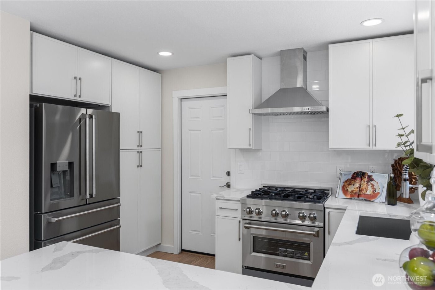 1825 112th Avenue NE, Bellevue, WA 98004