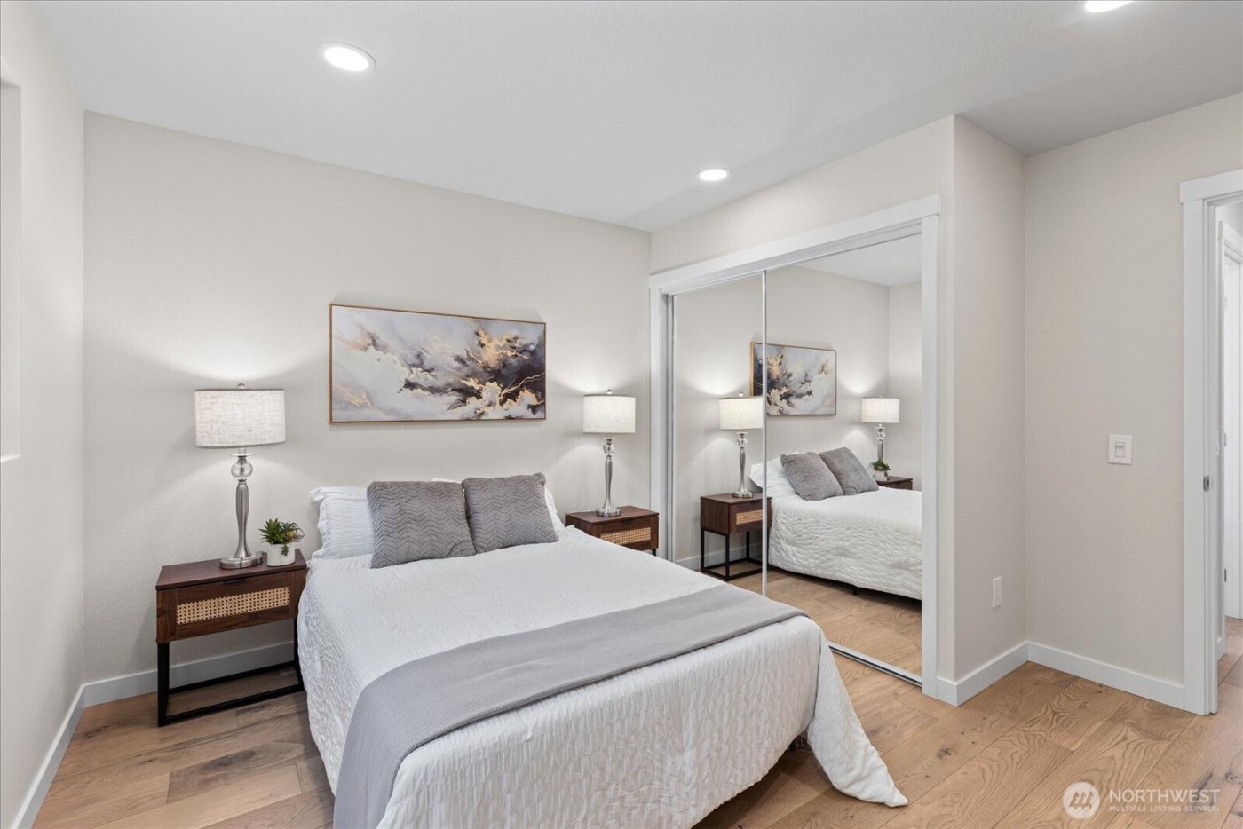 1825 112th Avenue NE, Bellevue, WA 98004