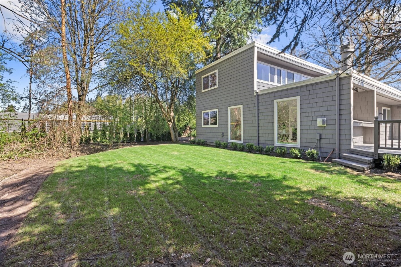 1825 112th Avenue NE, Bellevue, WA 98004