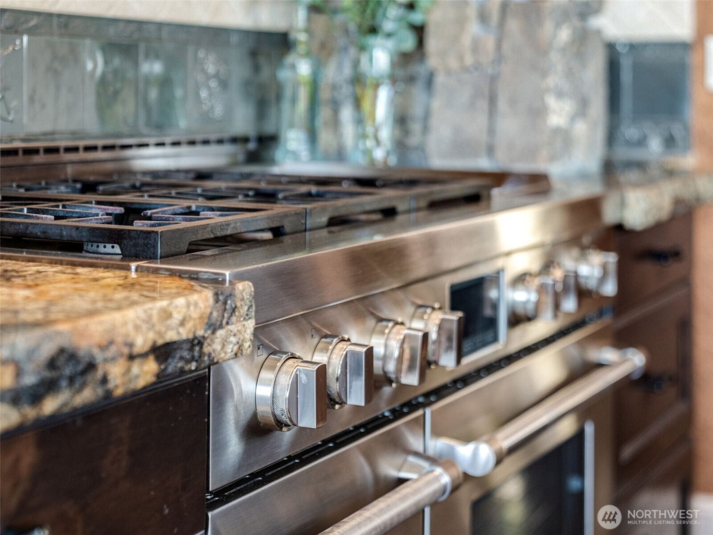 625 Nectarine Drive , Kalama, WA 98625