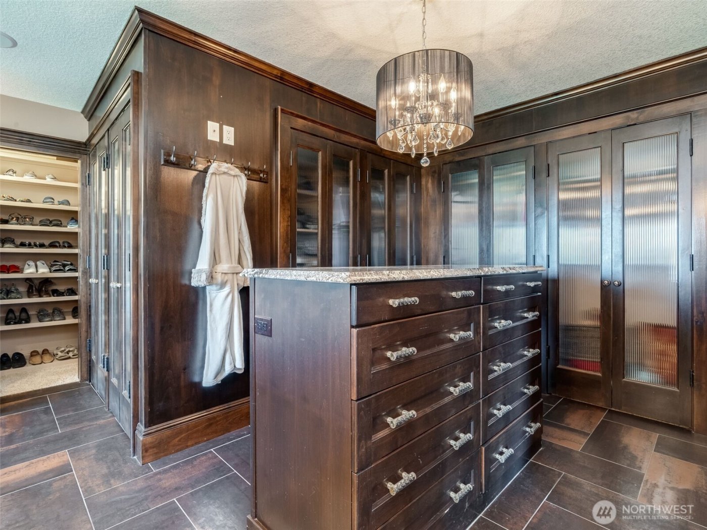 625 Nectarine Drive , Kalama, WA 98625