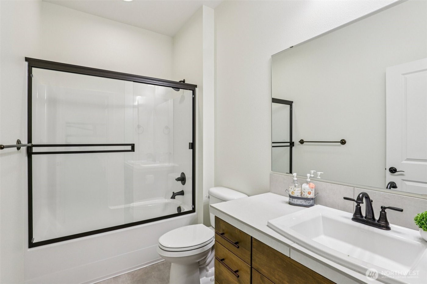 714 SE 37th Street , Battle Ground, WA 98604