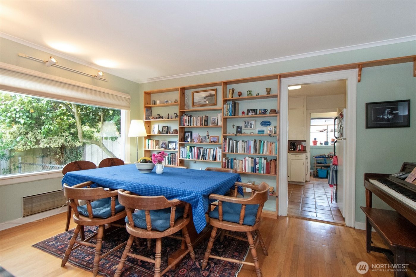 216 E 10TH Street , Port Angeles, WA 98362