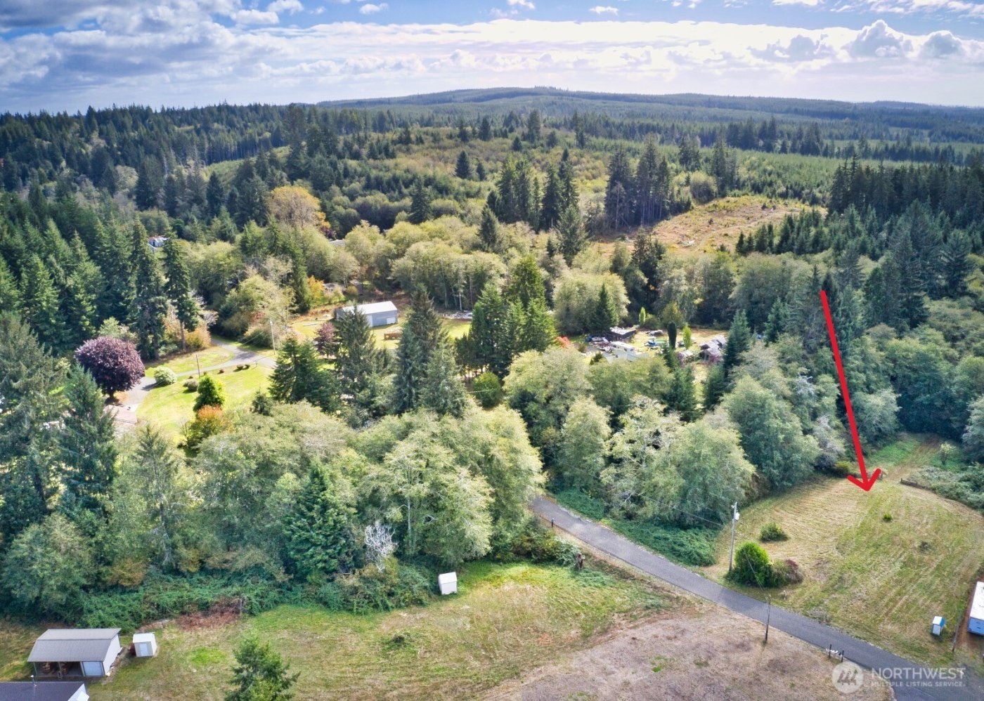 71 Chenois Valley Road , Hoquiam, WA 98550