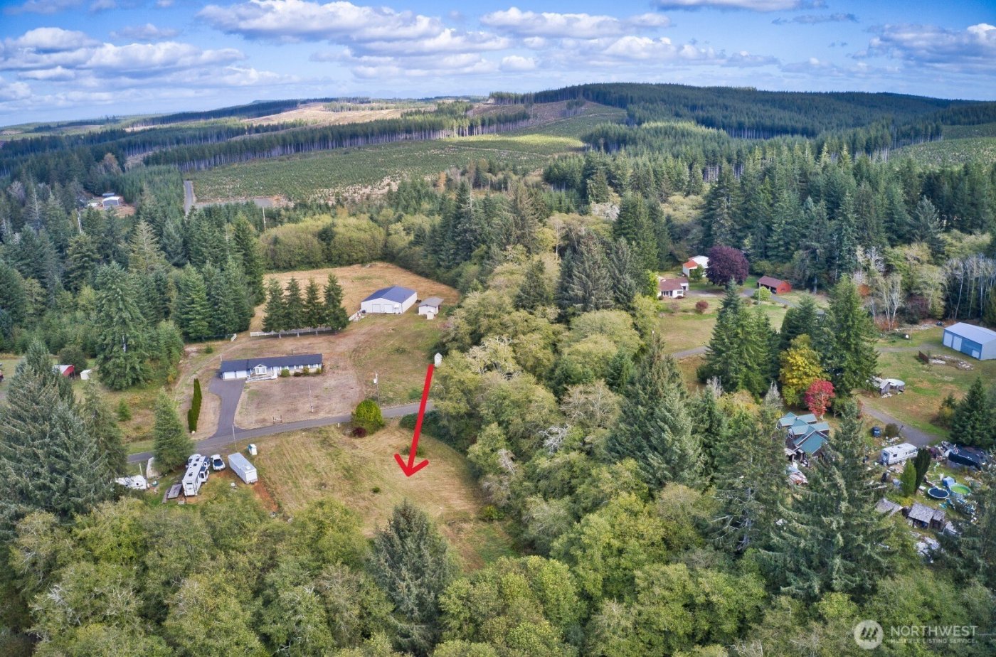 71 Chenois Valley Road , Hoquiam, WA 98550