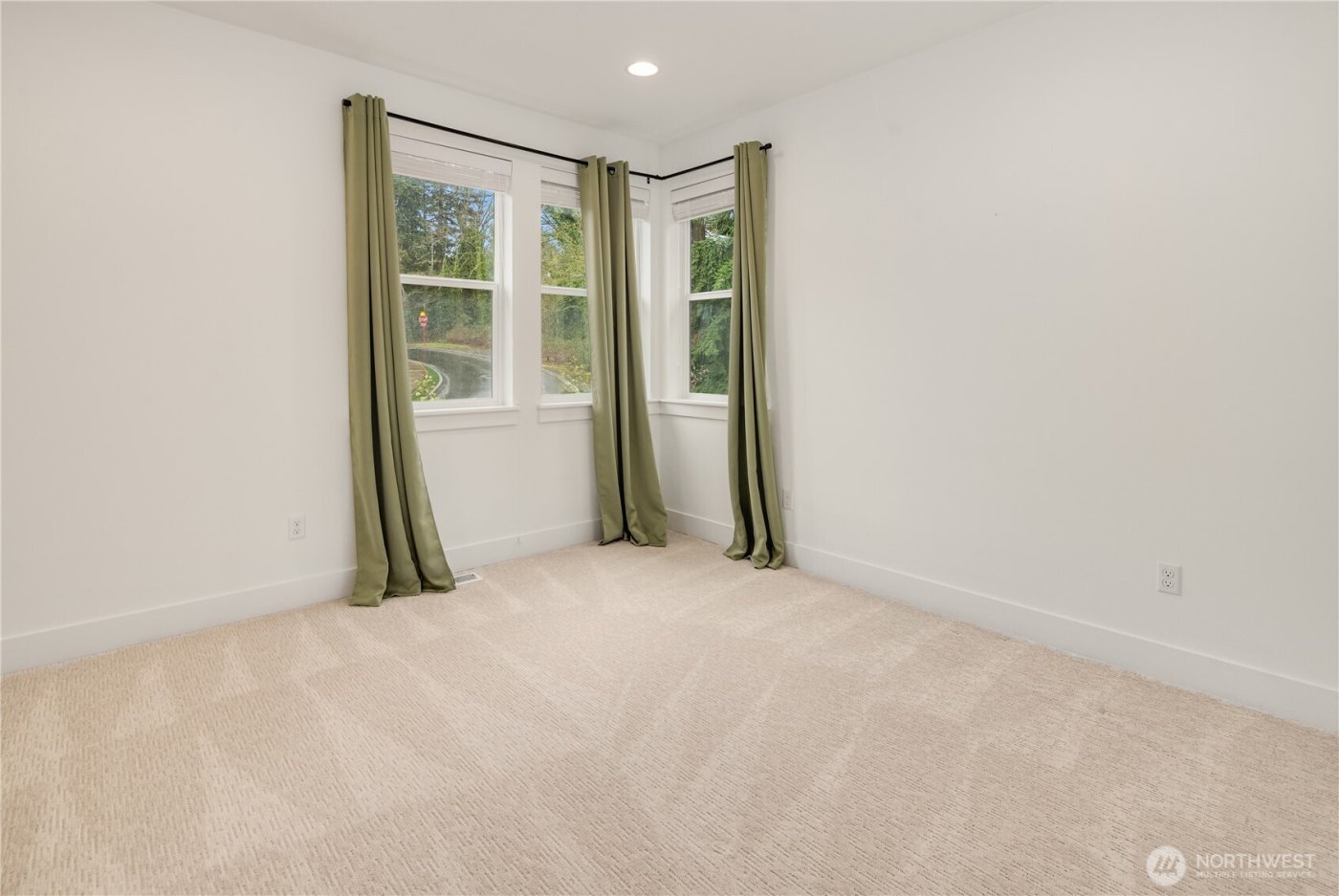 7967 112th Lane SE, Newcastle, WA 98056