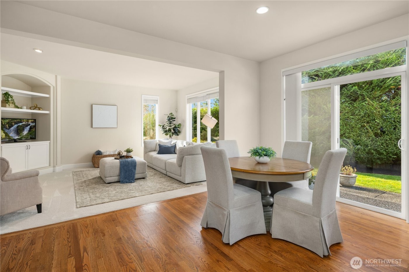 26822 SE 22nd Court , Sammamish, WA 98075