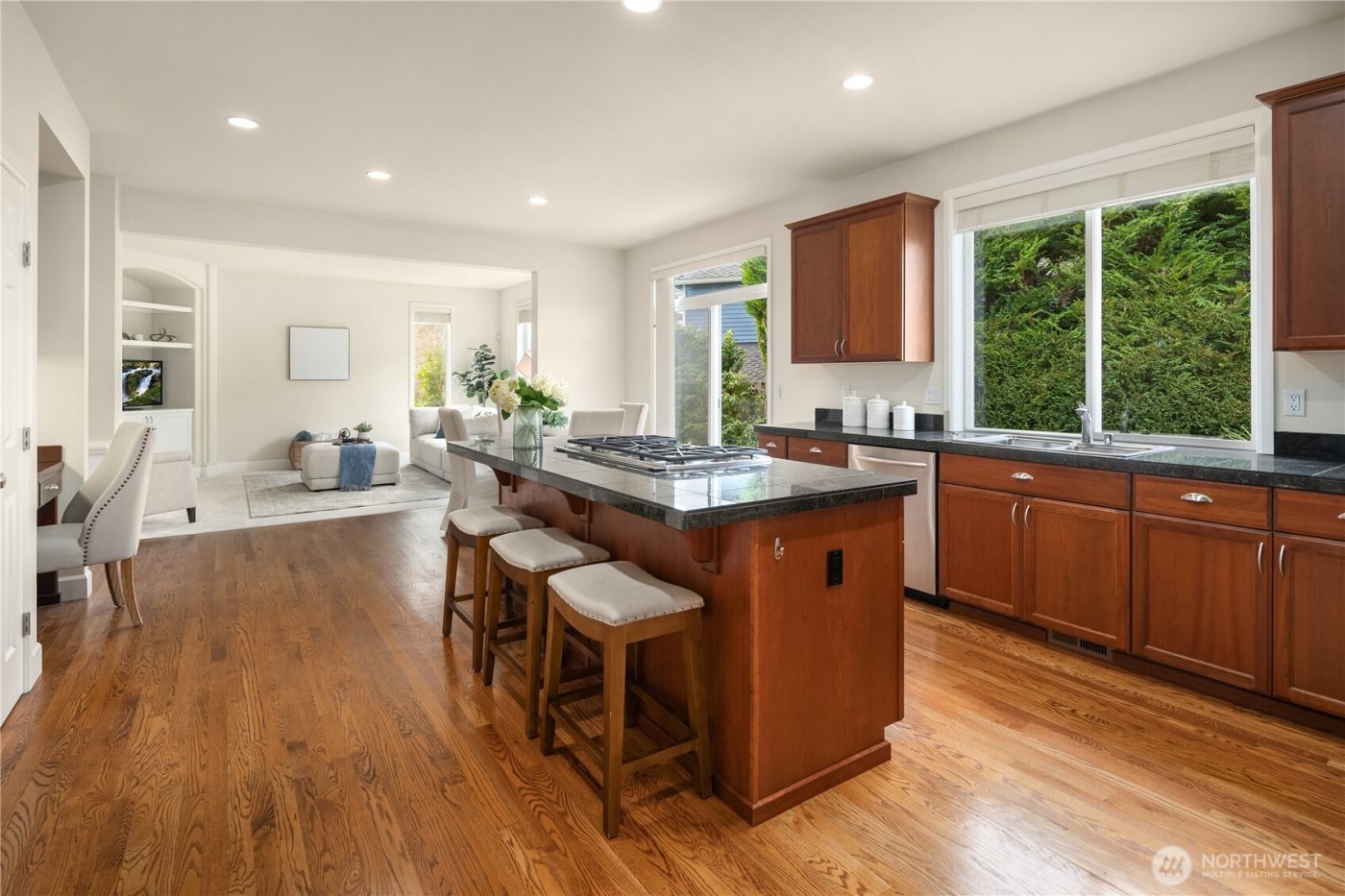 26822 SE 22nd Court , Sammamish, WA 98075